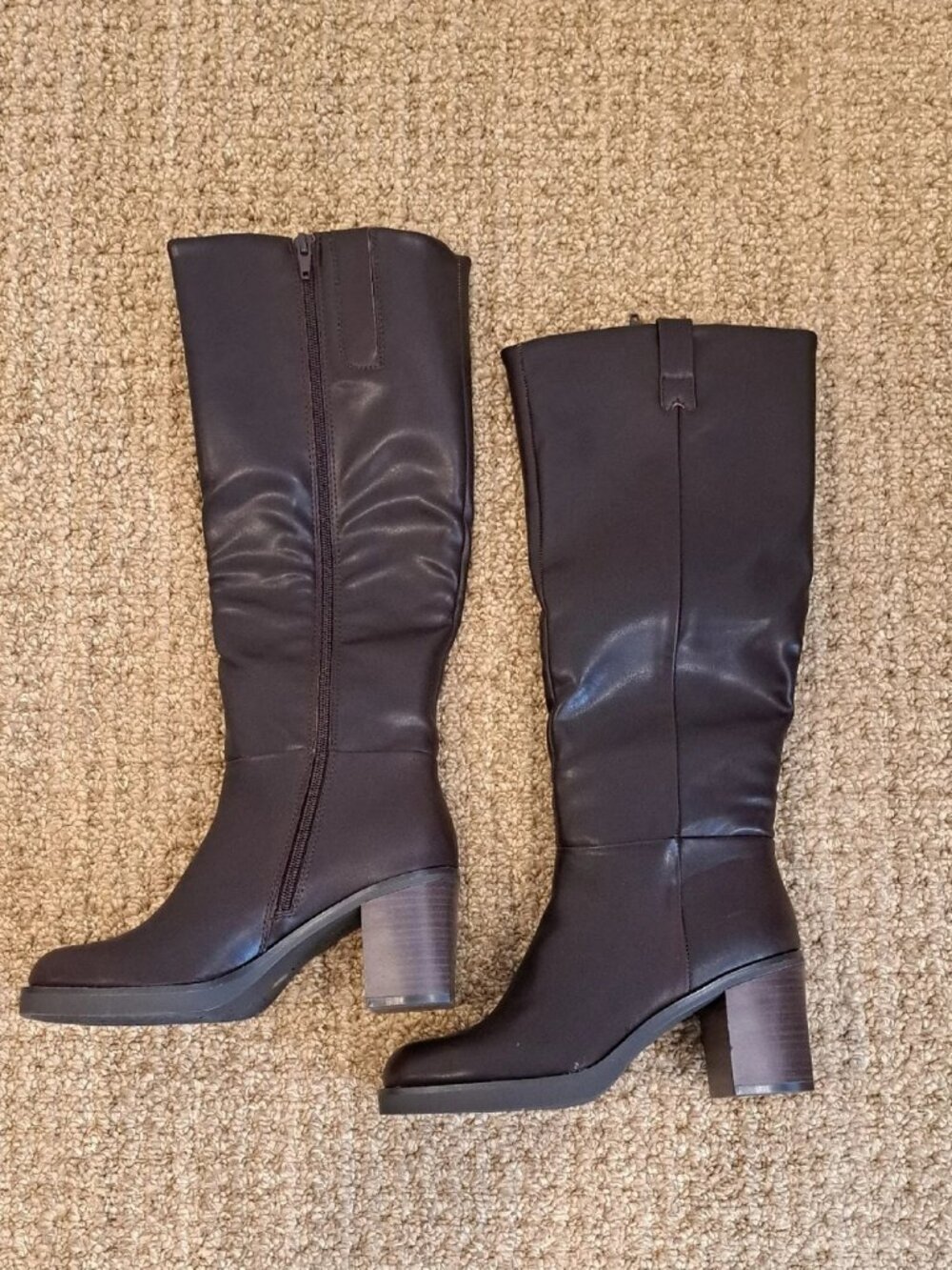 Baretraps Gretchin Tall Boots - Color: Dark Brown - Size: 7.5